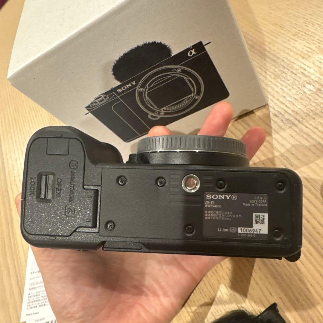 Sony ZV-E1 ミラーレスカメラ　フルサイズ