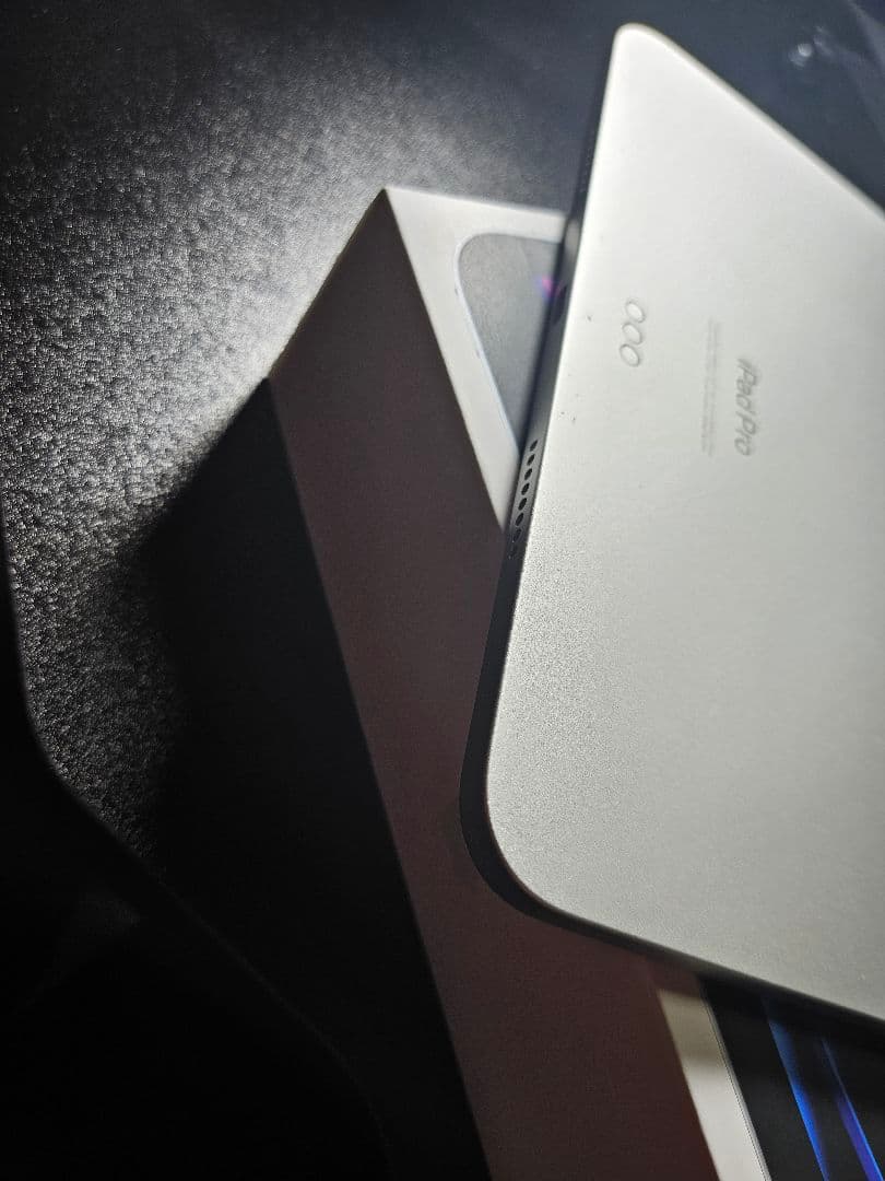 iPad Pro 11インチ128G 第4世代　wi-fi　キーボードケース付