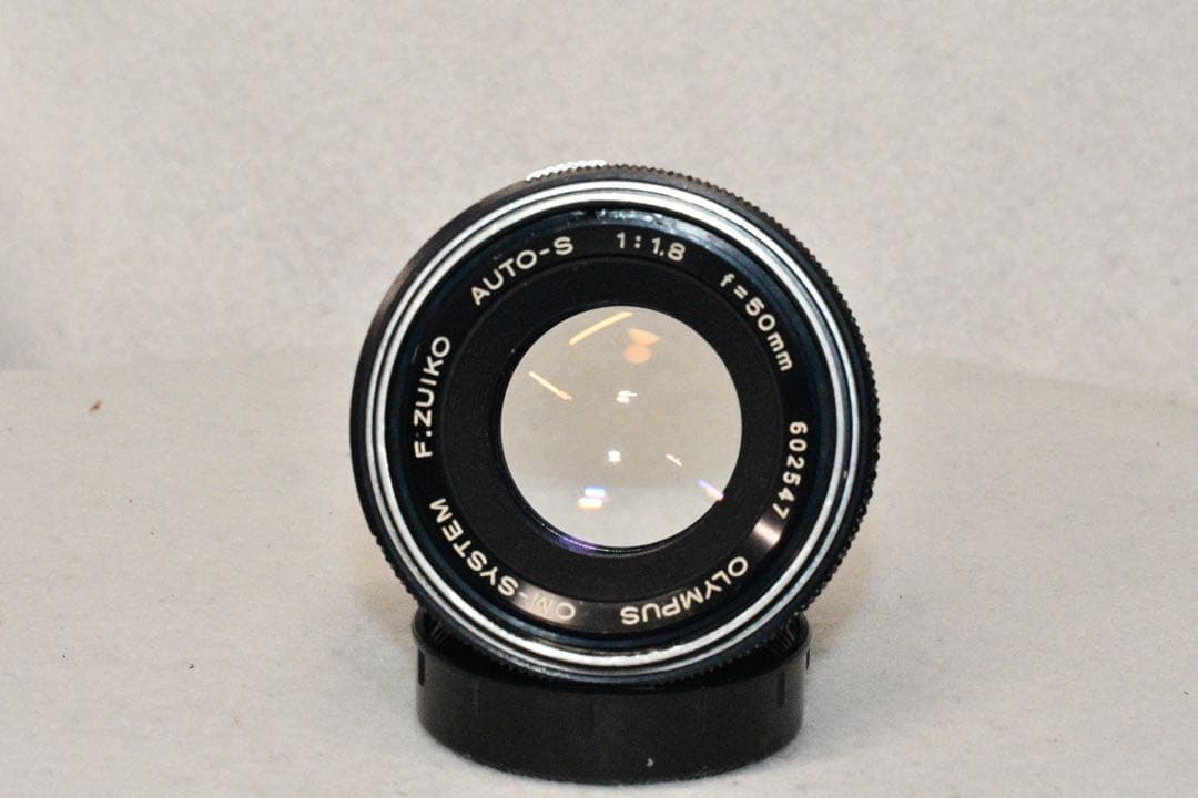 《動作品》OLYMPUS OM-2n+標準レンズ付フィルムカメラ a427