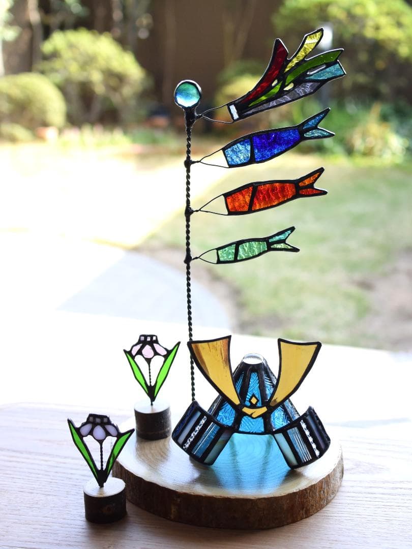 ステンドグラスの鯉のぼりと菖蒲とミニ兜(子供の日2点セット・KOI21)