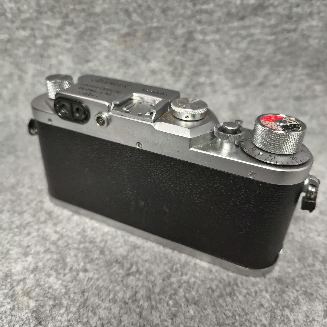 Leotax K レンジファインダーカメラ