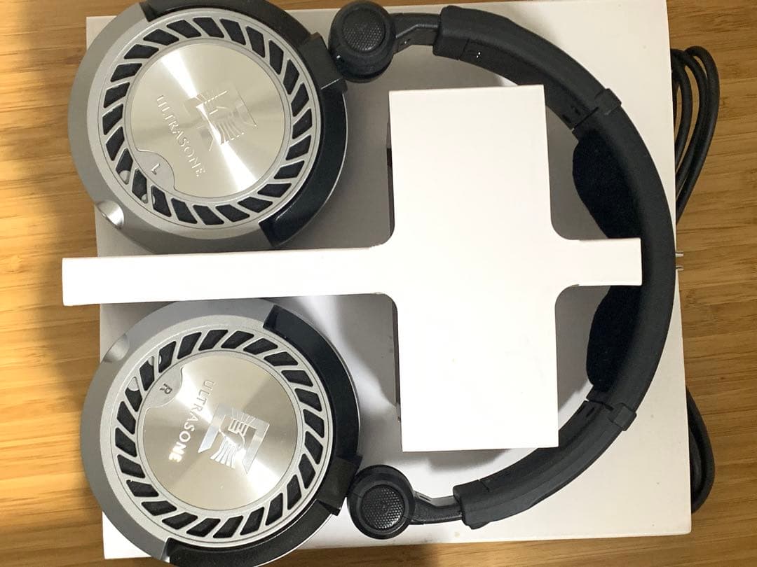 ULTRASONE ウルトラゾーン オープン型ヘッドホン HFI2400