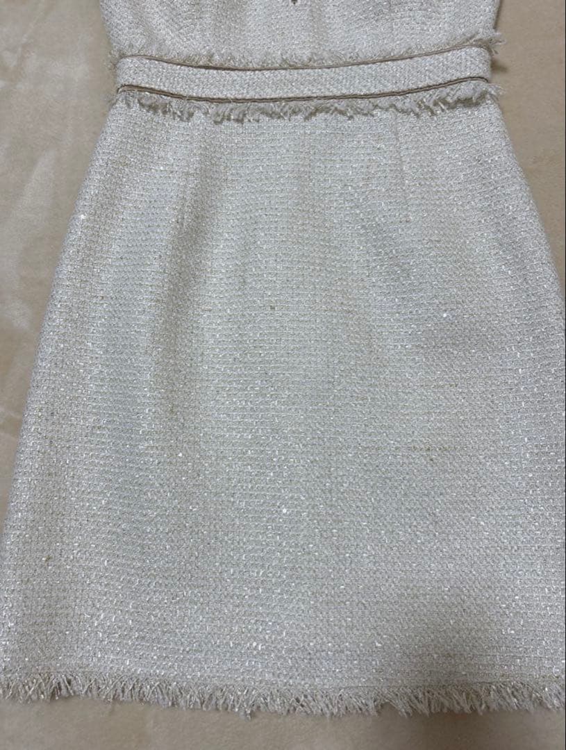 ROBE DE FLEURS ジッパー×襟付きツイードドレス