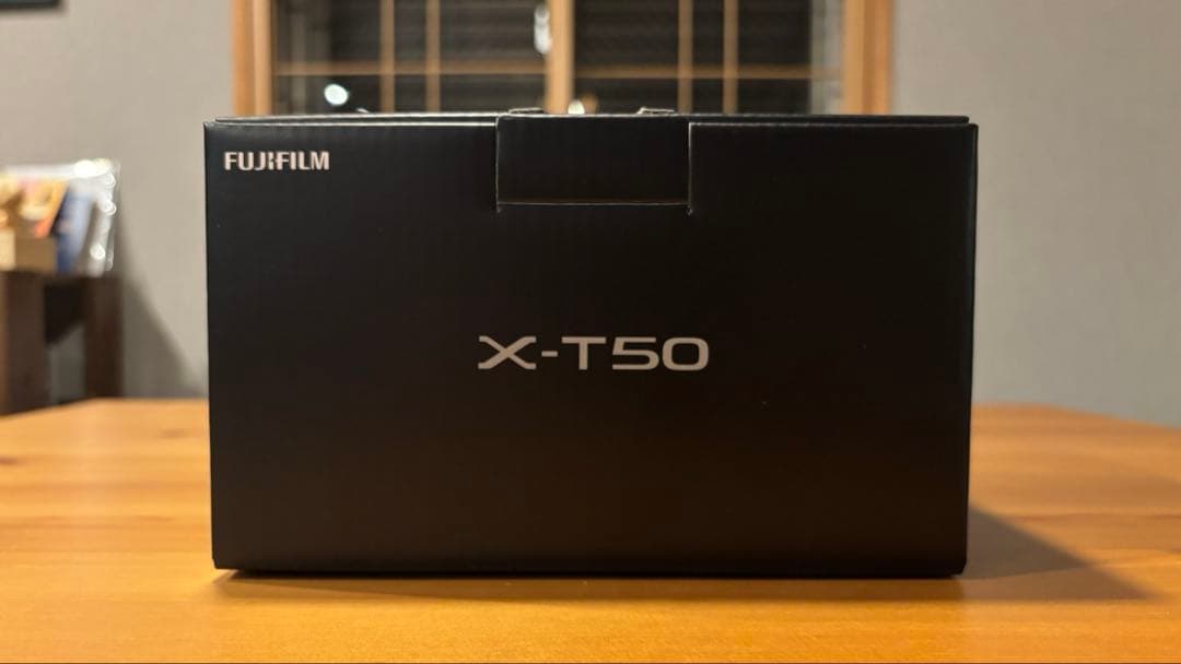 [新品未開封] FUJIFILM X-T50 ボディのみ