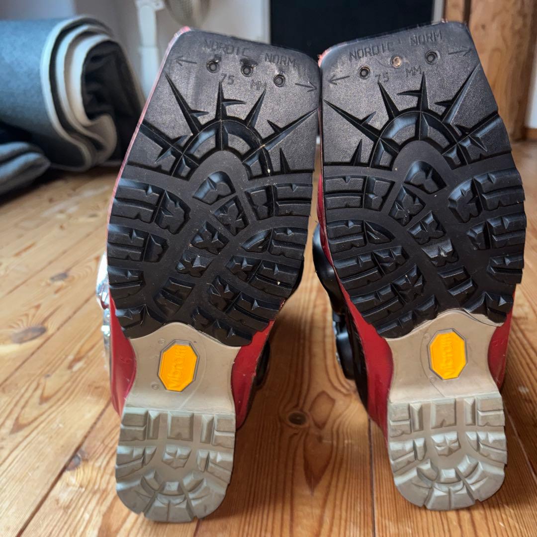 SCARPA TRACER テレマークスキー用ブーツ レッド/ブラック