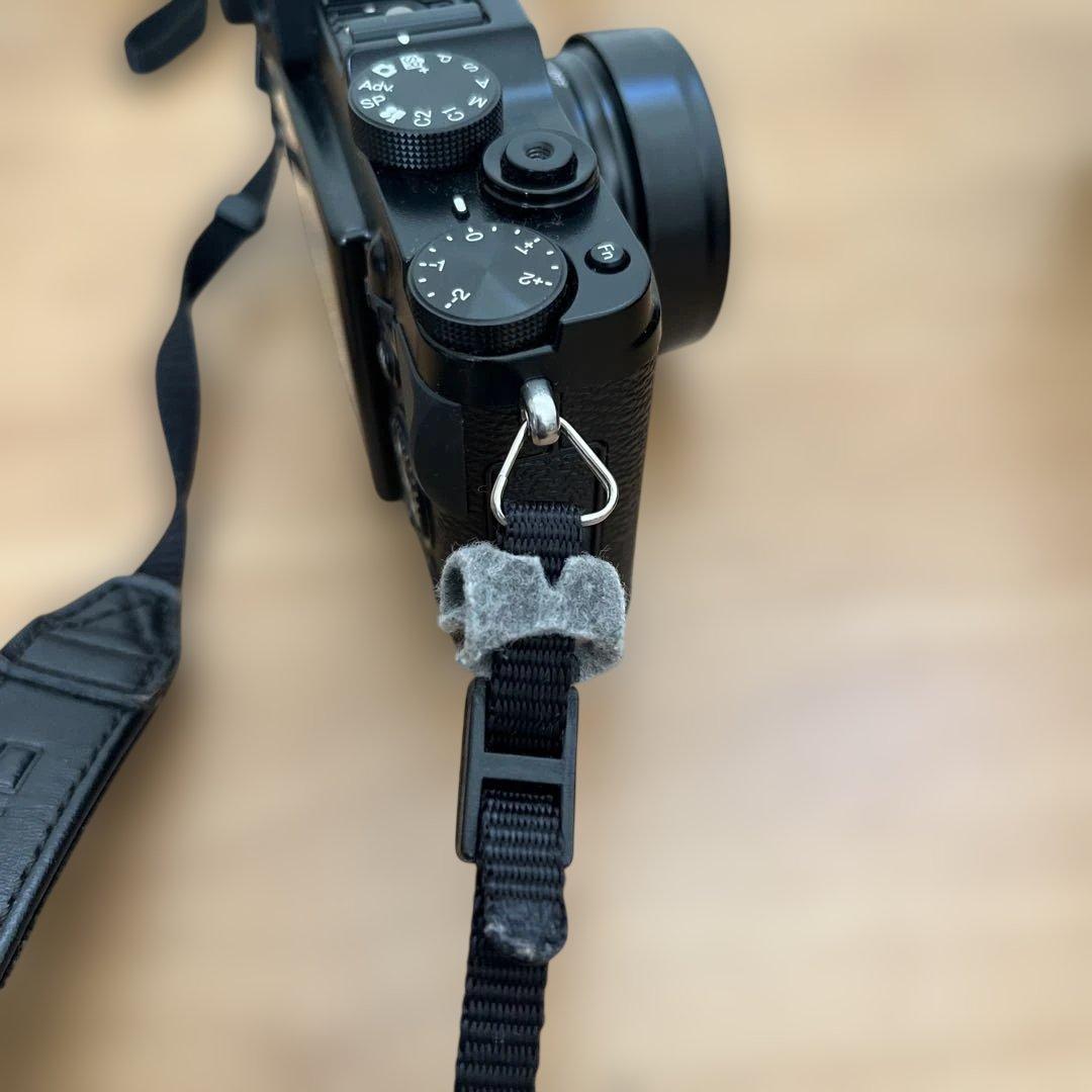 FUJIFILM X20 ブラック 本体と付属品