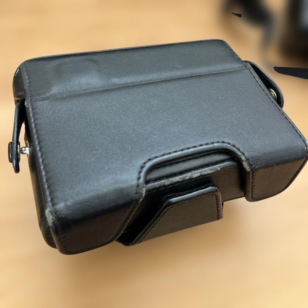 FUJIFILM X20 ブラック 本体と付属品