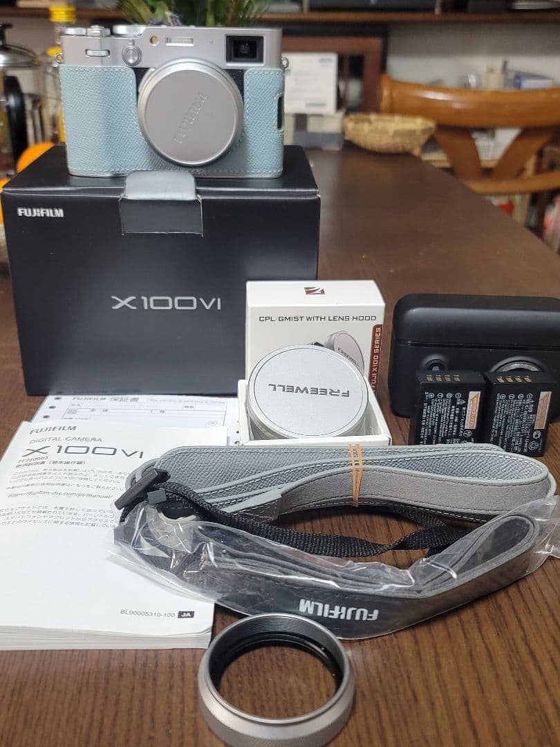 Fujifilm X100VI 本体と付属品