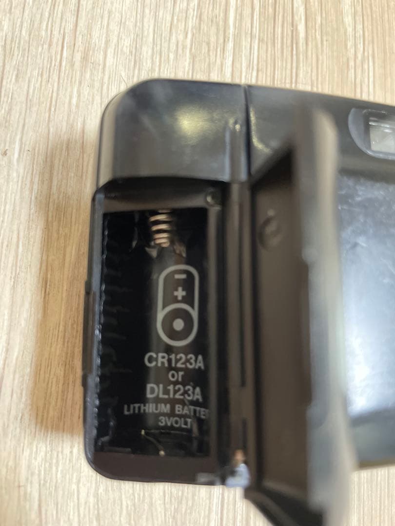 キョウセラ　KYOCERA Slim T コンパクトフィルムカメラ　ジャンク品