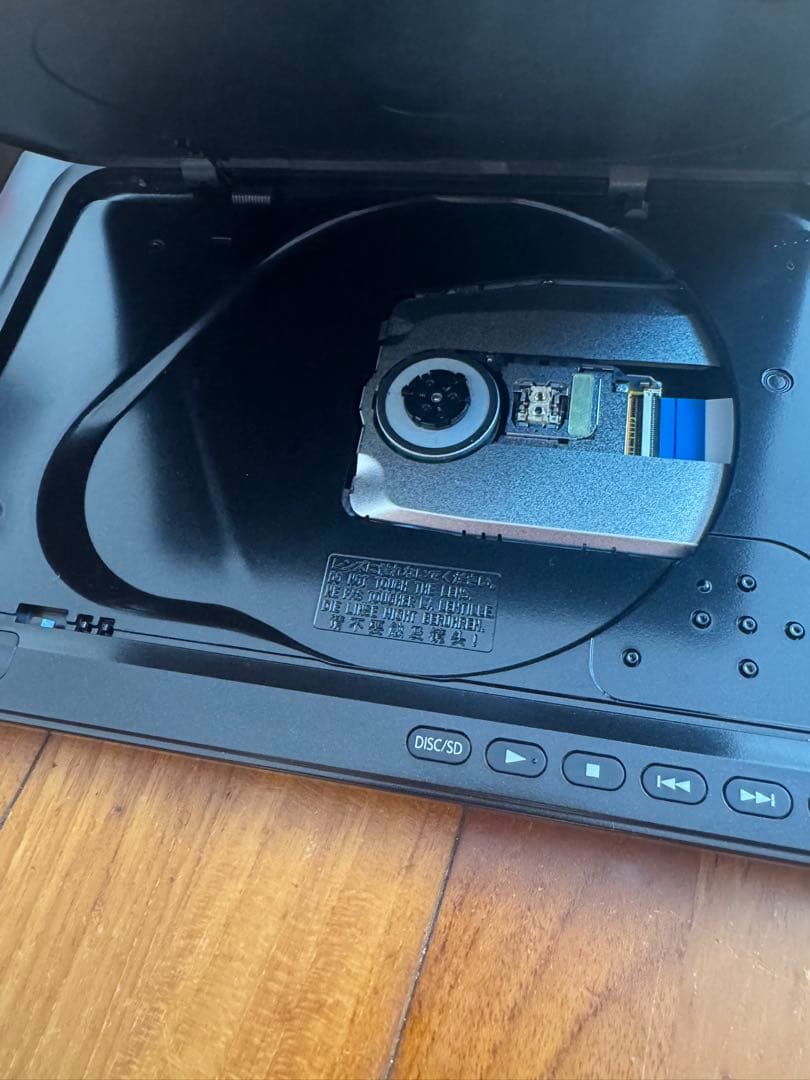 Panasonic ポータブルブルーレイディスクプレーヤー DMP-B200