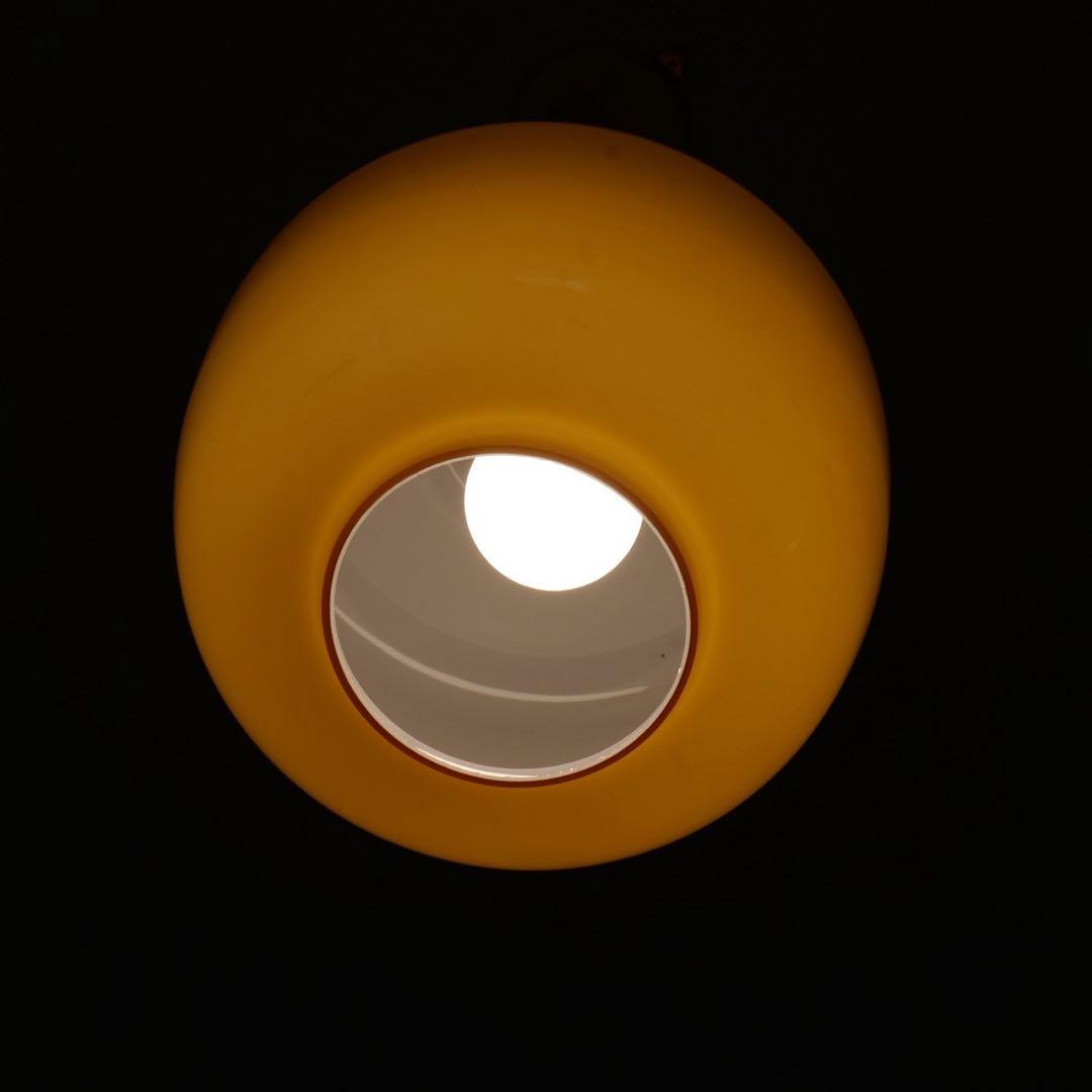 イエロー ガラス ペンダントライト