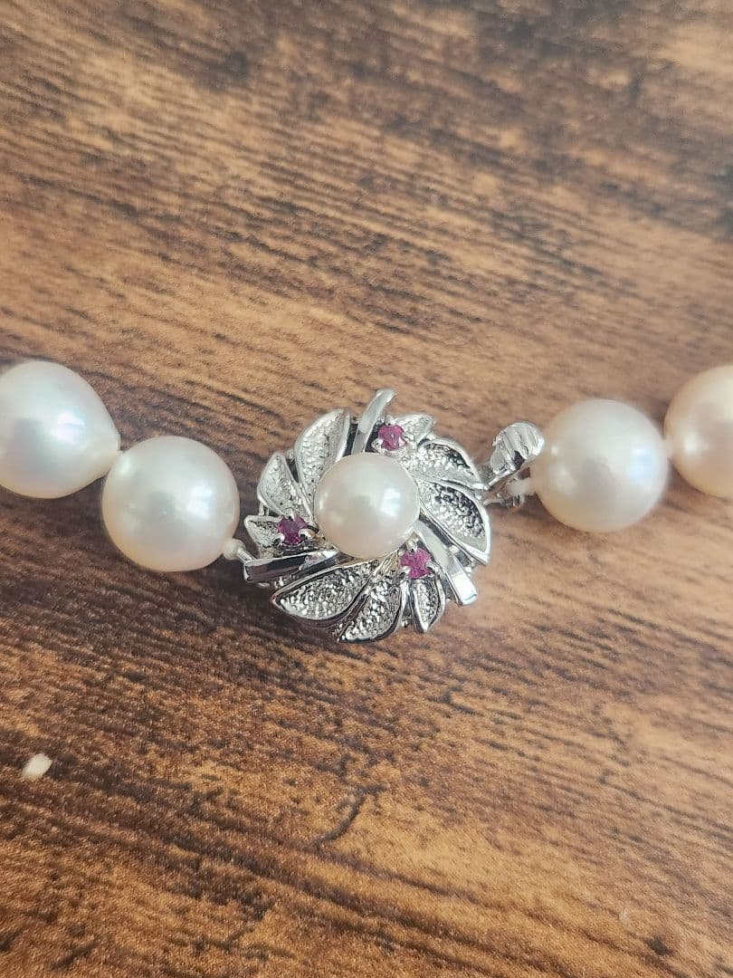 パールネックレス 装飾付きクラスプ