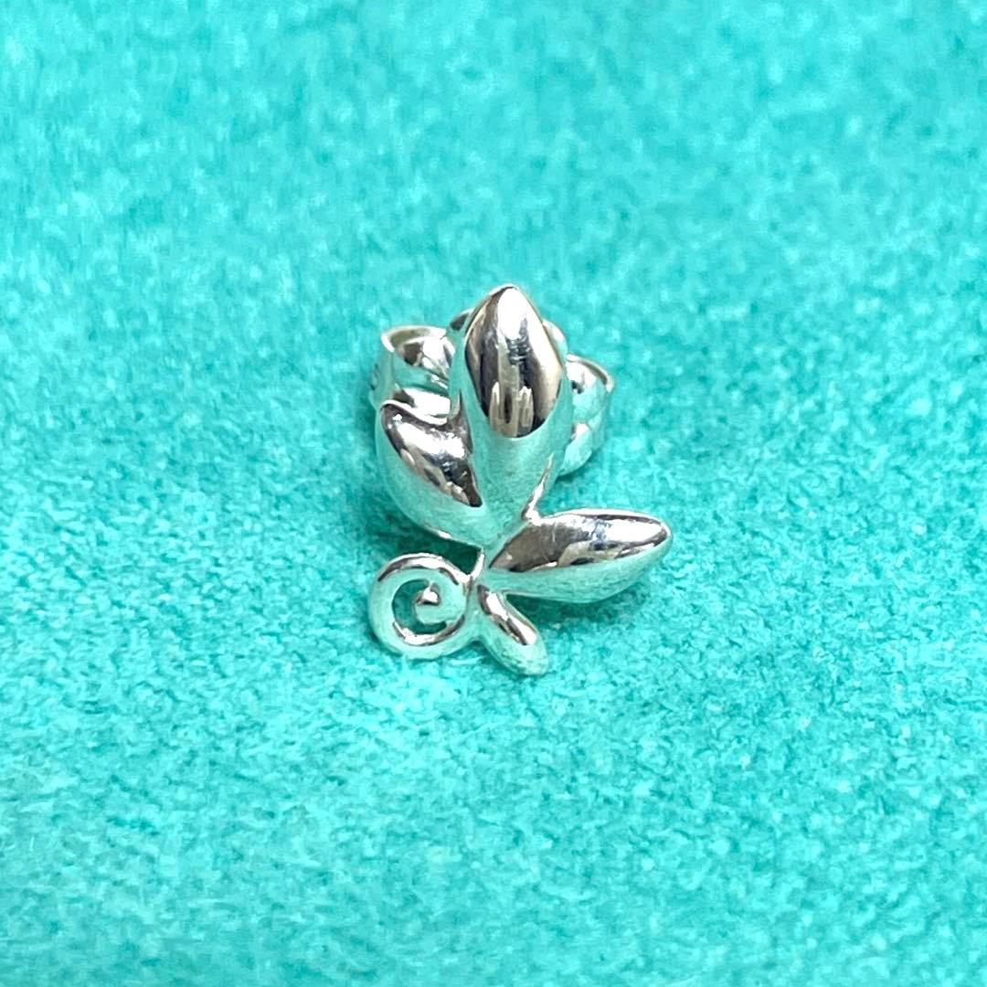 【極美品】ティファニー　オリーブリーフピアス片耳　シルバー925