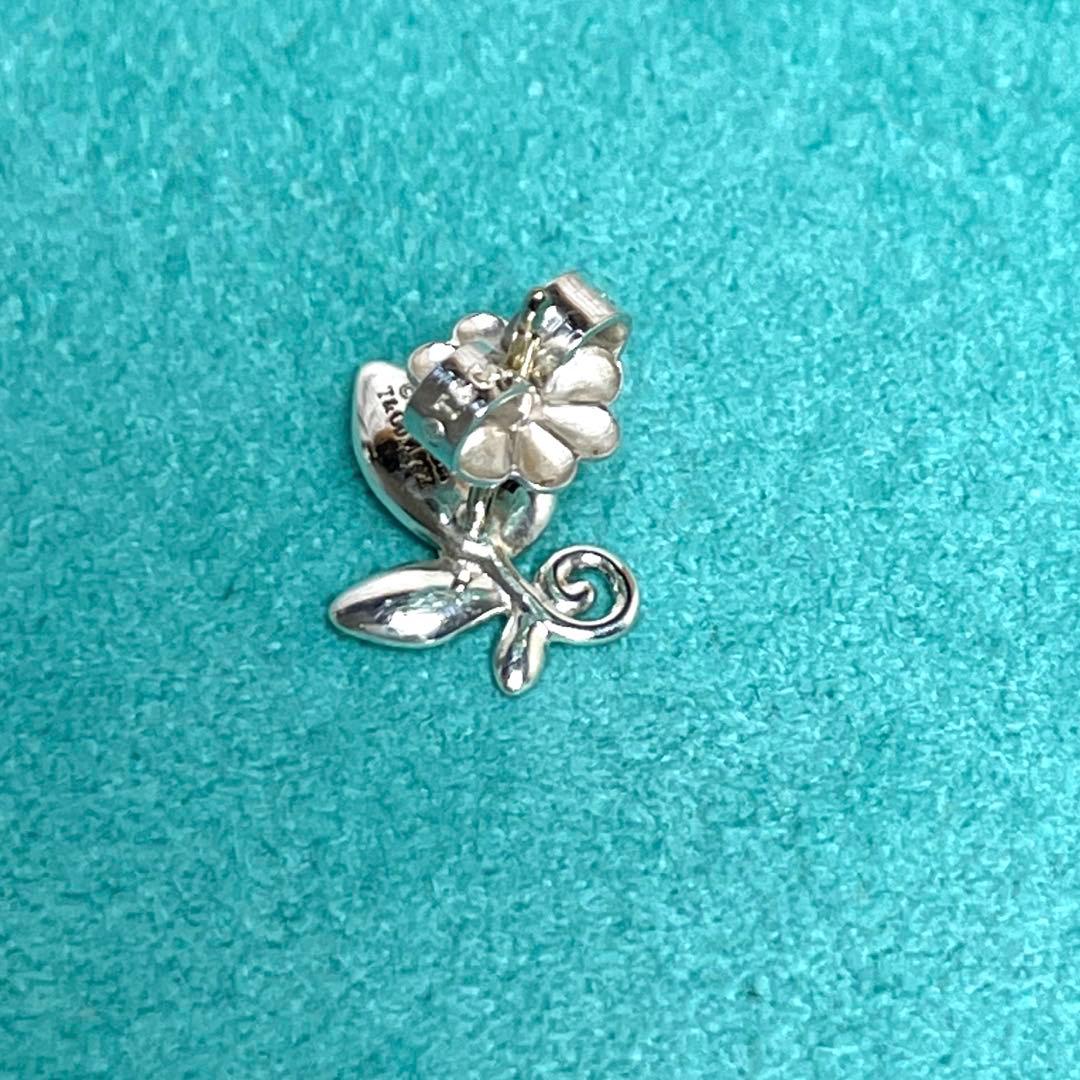 【極美品】ティファニー　オリーブリーフピアス片耳　シルバー925