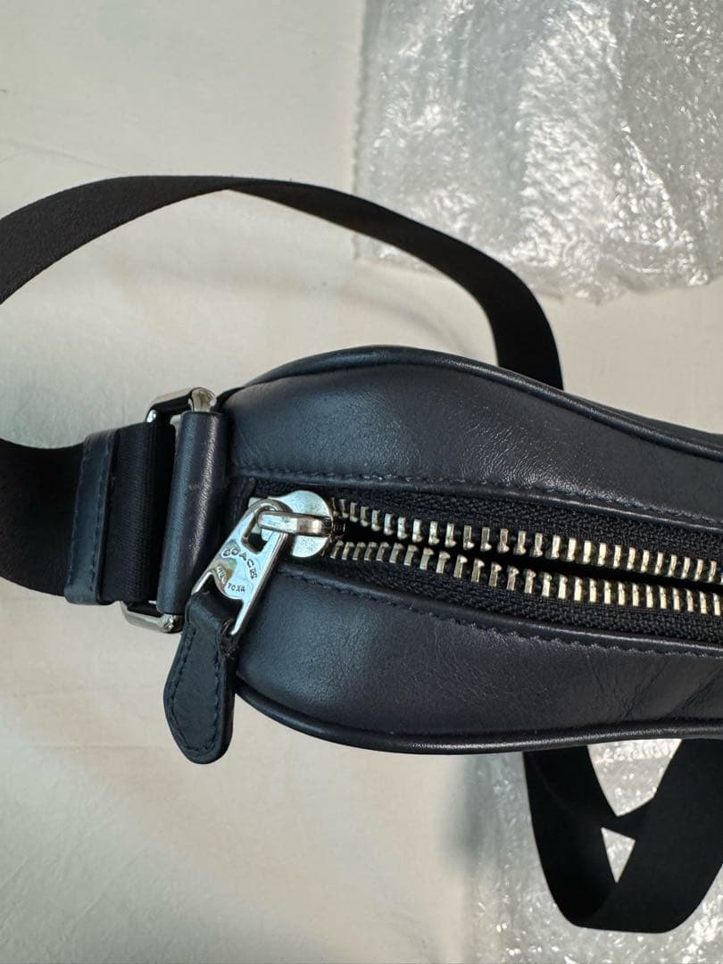 Coach レザー ショルダーバッグ