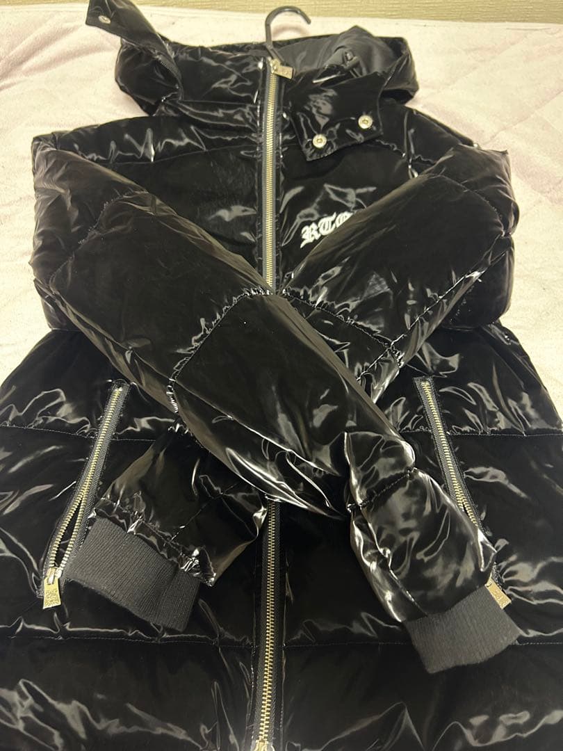 アダムスジャグラーフード付きダウンジャケット ブラック