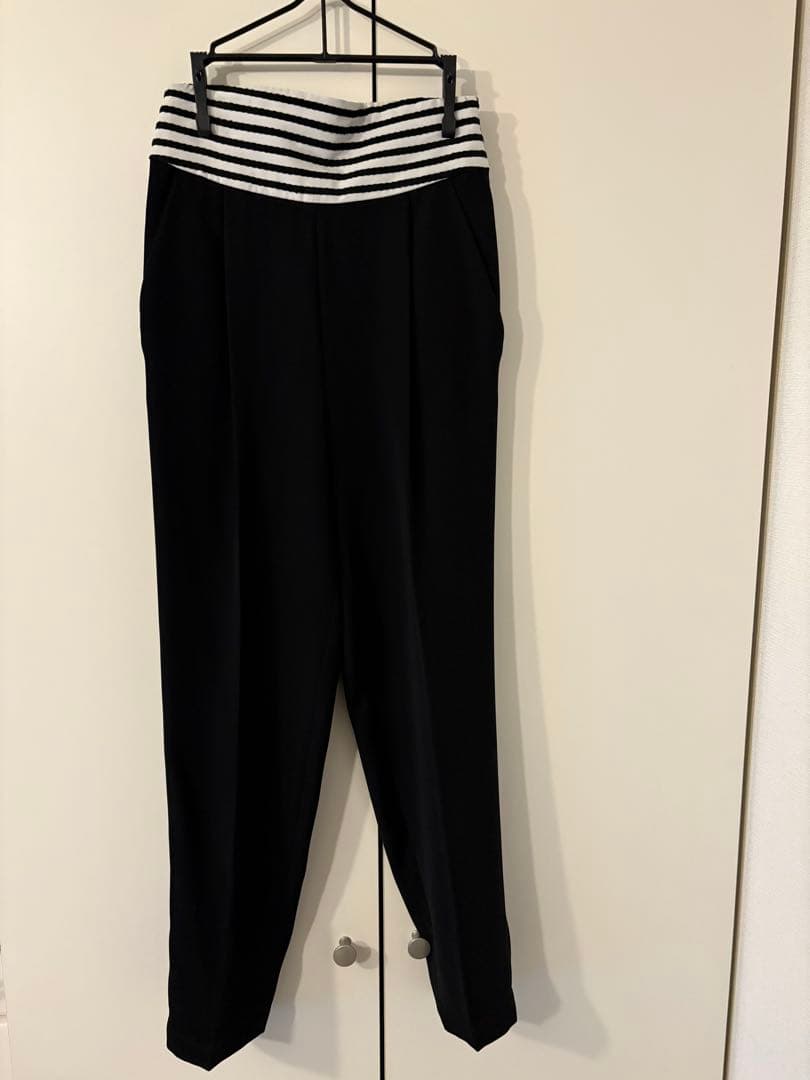 BORDERS at BALCONY ブラックパンツ 36