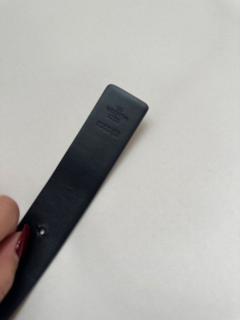 ヴァレンティノ　リバーシブル　ベルト