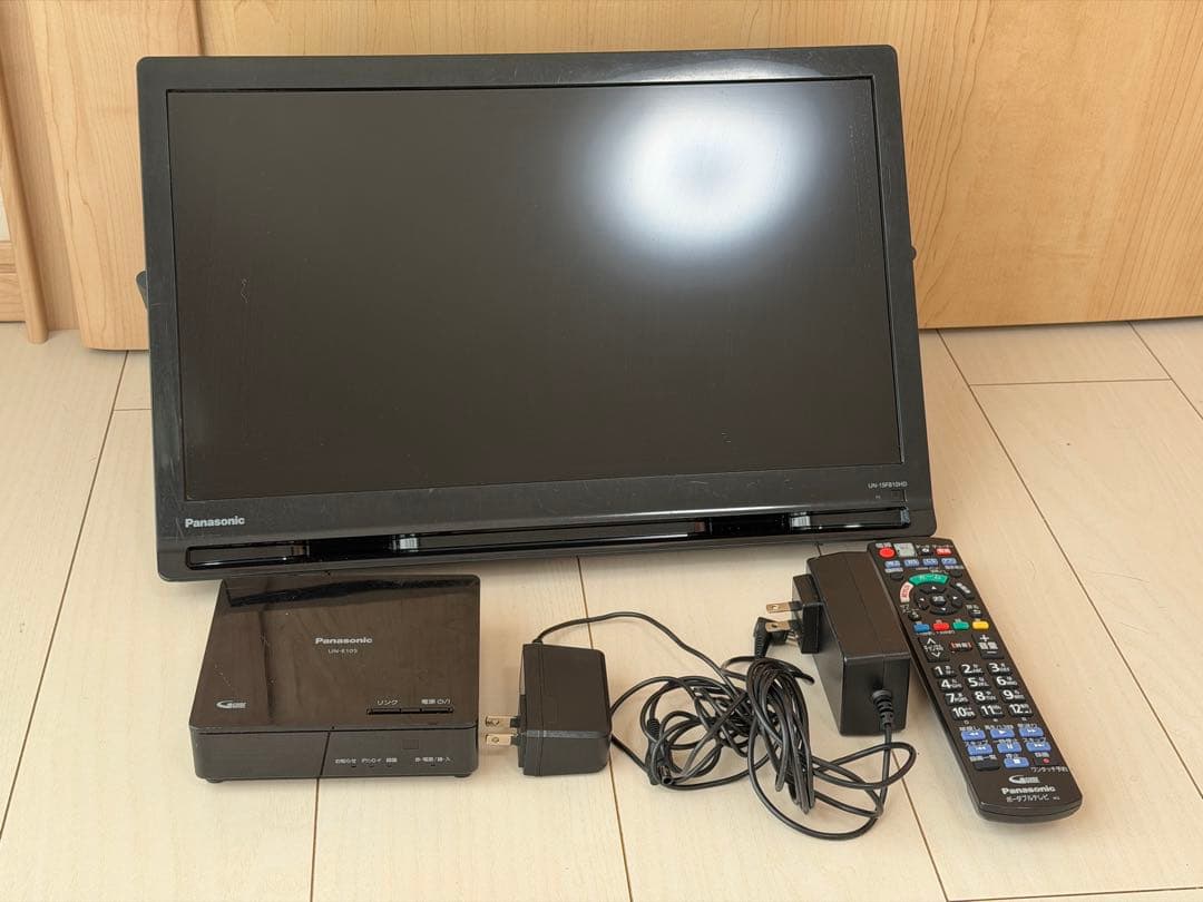Panasonic プライベートビエラUN-19FB10HD UN-E10S