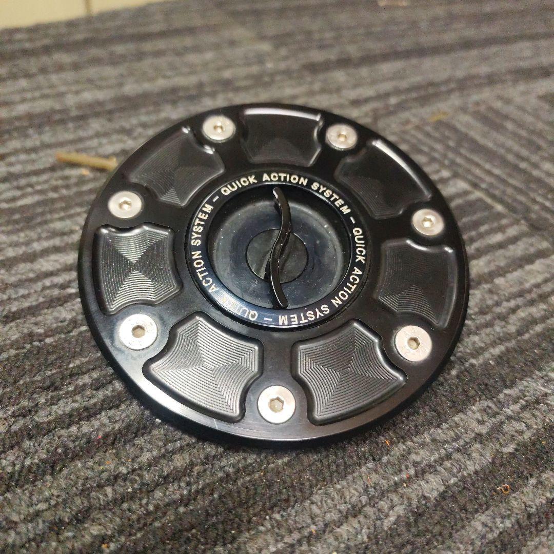 アコサット タンクキャップ KTM 390 790DUKE RC390