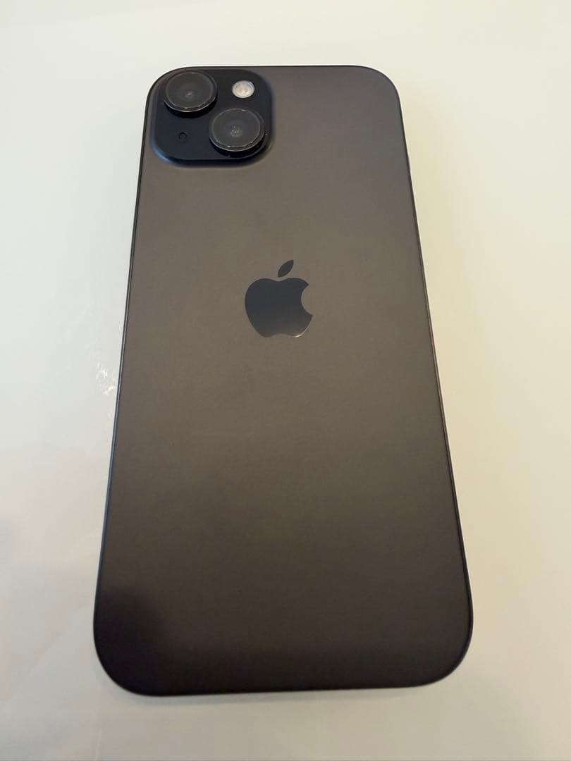 Apple iPhone 15 ブラック本体 128GB
