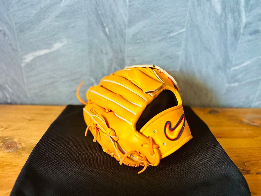 美品 NIKE ナイキ DIAMONDELITE 投手用 硬式グラブ 希少品