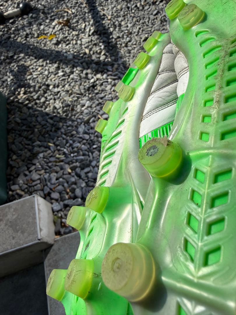 サッカースパイク ミズノ モレリア ネオ4 ジャパン 26.0cm