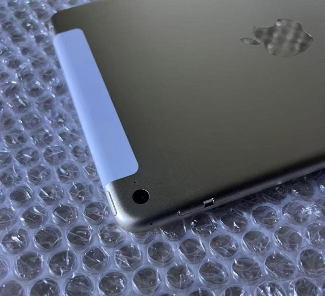 iPad mini 4 128GB MK782J/A SIMフリー [ゴールド]