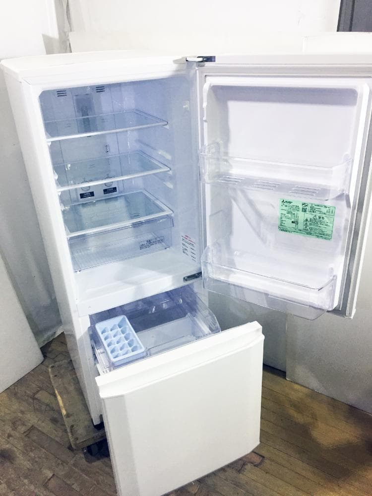 30日迄！送料無料★三菱 146L 冷蔵庫【MR-P15EC-KW】