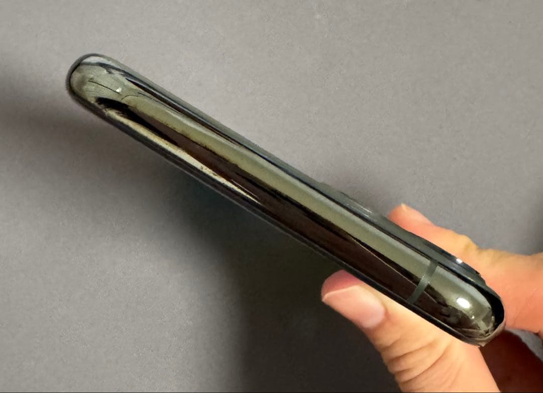 iPhone11Pro ミッドナイトグリーン64GB