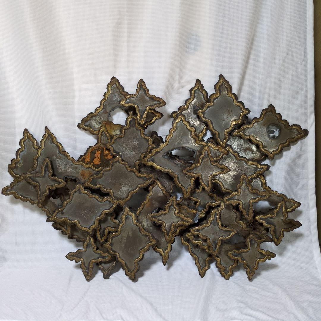 金属製オブジェ　壁掛け