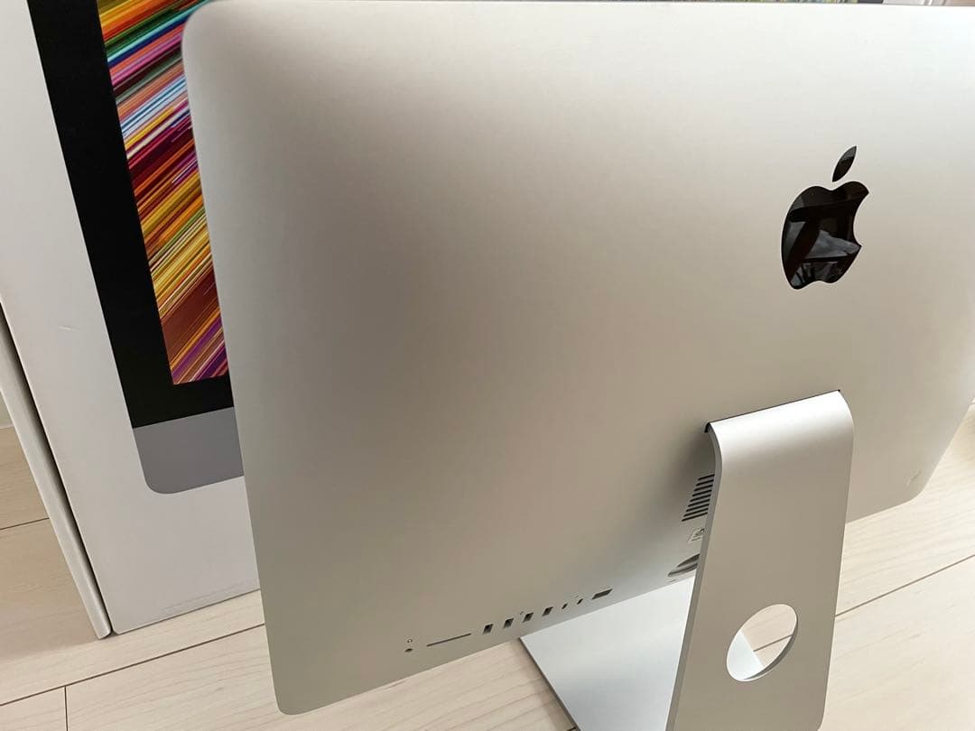 iMac 21.5インチ Retina 4K 2017 16GB 1TB