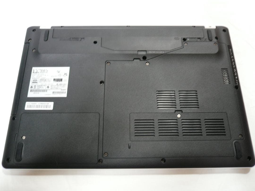 富士通 LIFEBOOK FMVWW13W i3搭載 16GB SSD120GB
