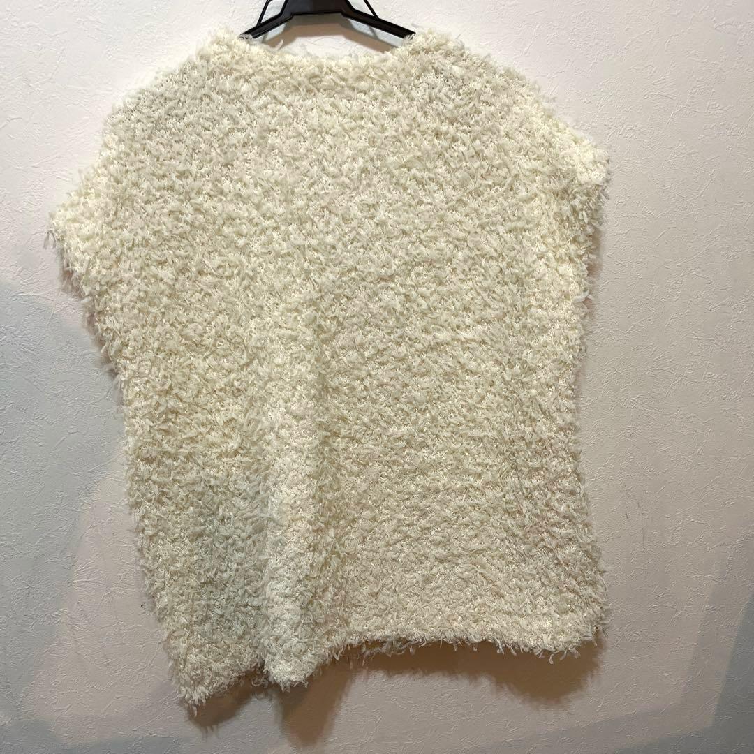 美品　OHGA モケベスト　ホワイト