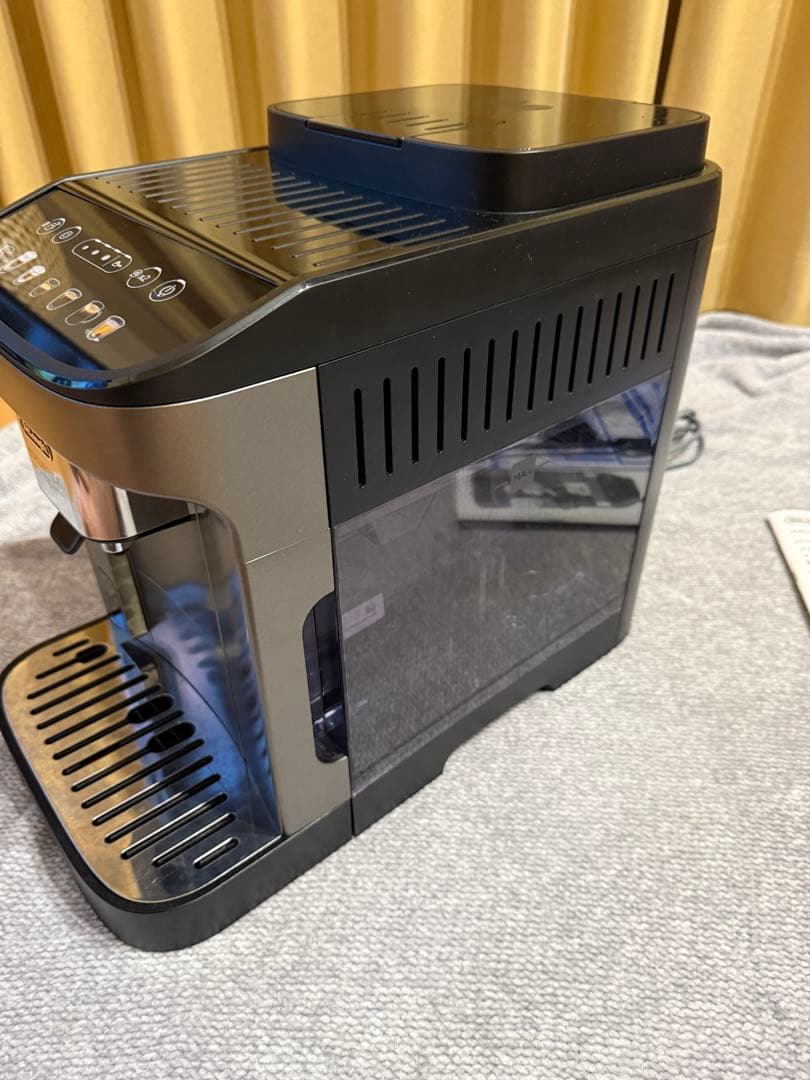 デロンギ　全自動コーヒーマシン　マグニフィカ イーヴォ　ECAM29081TB