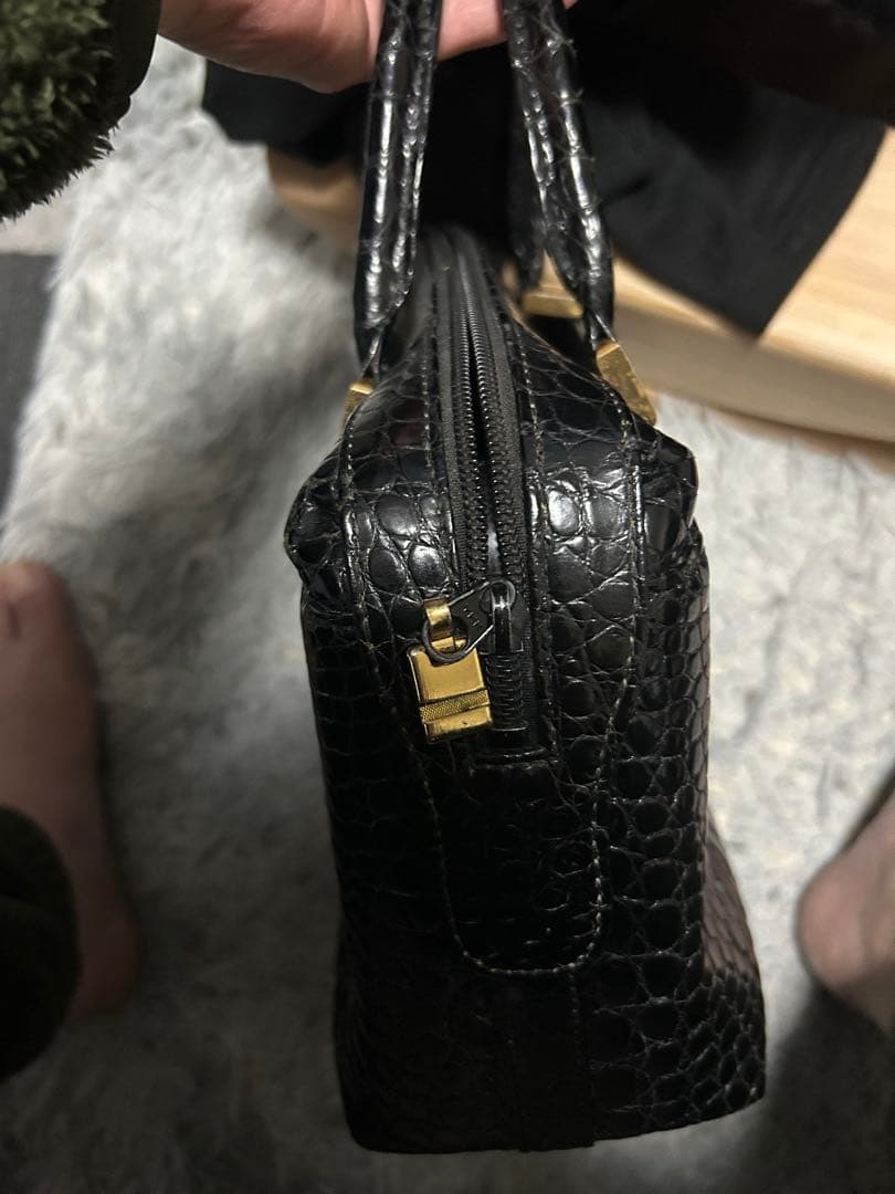 【訳あり】ブラック クロコダイルハンドバッグ