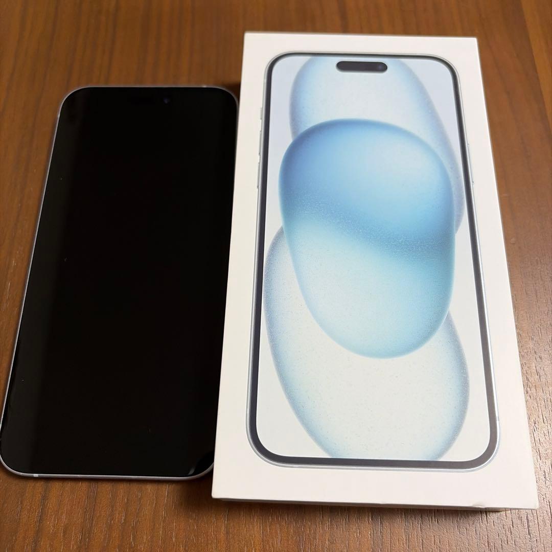 Apple iPhone 15 ブルー本体　バッテリー95%