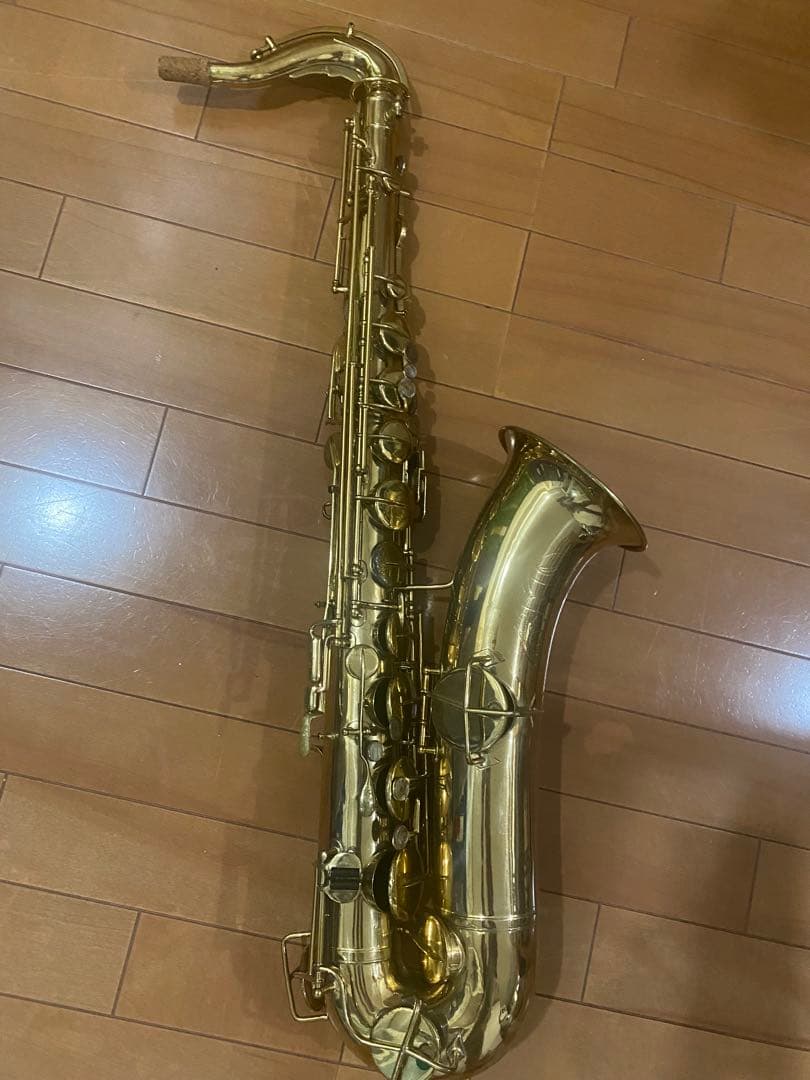 テナーサックス　値下げ中　ブッシャー　セルマー　ケース付