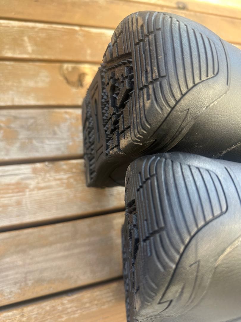 Kissmark ブラック スノーボードブーツ