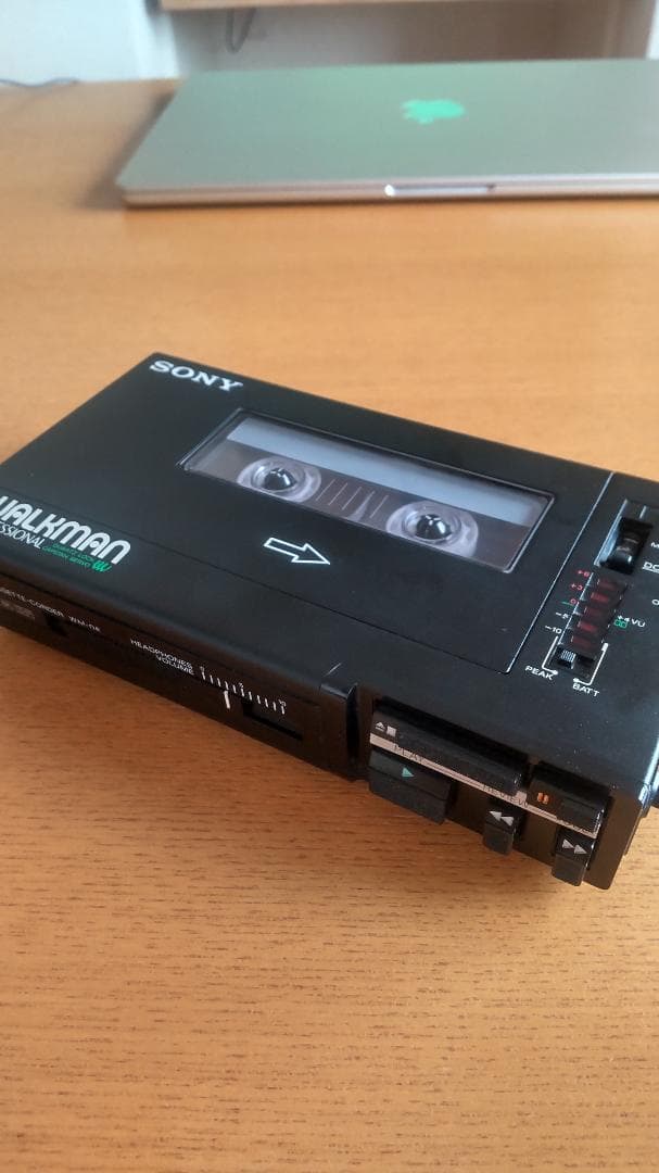 SONY ウオークマン　プロフェッショナル　初期型