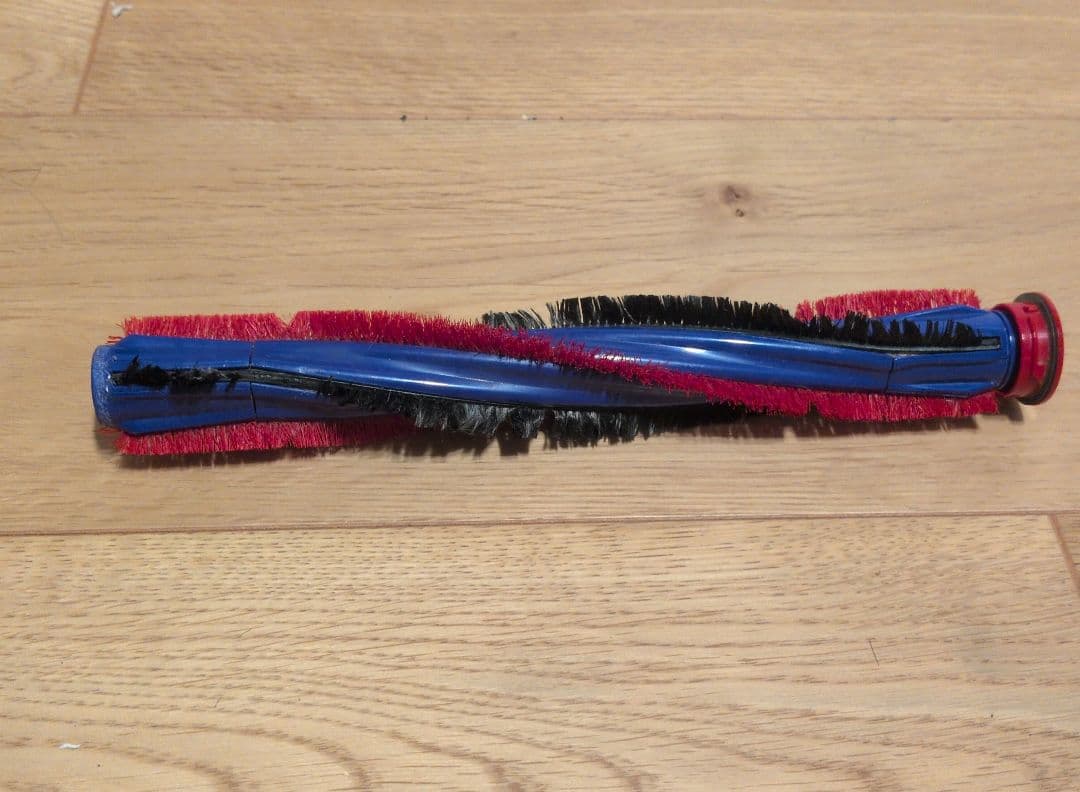 dyson 360 heuriest ロボット掃除機 本体