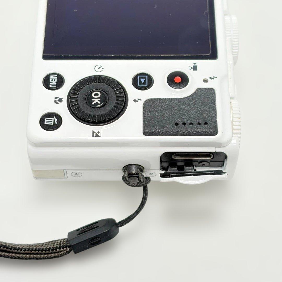 美品✨Nikon COOLPIX P310 ホワイト 送料無料 匿名配送