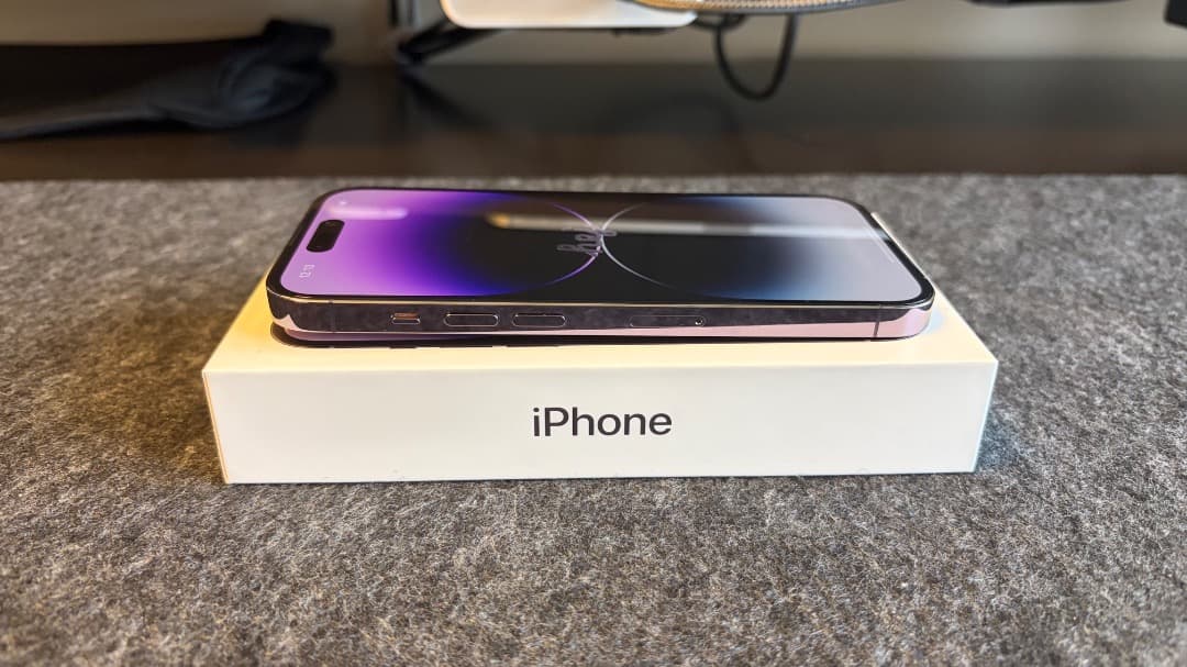 【バッテリー97%】iPhone 14 Pro ディープパープル 256GB