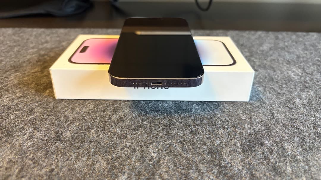 【バッテリー97%】iPhone 14 Pro ディープパープル 256GB