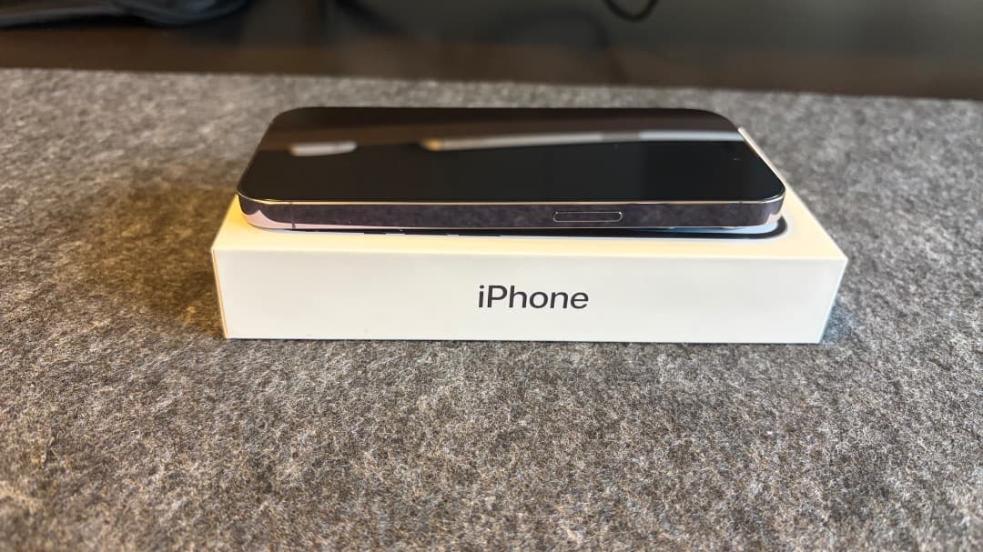 【バッテリー97%】iPhone 14 Pro ディープパープル 256GB