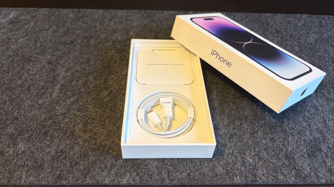 【バッテリー97%】iPhone 14 Pro ディープパープル 256GB