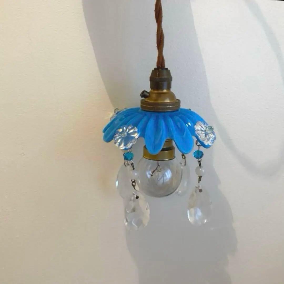 ミニシャンデリア　１９世紀　フランス　オパールセント　アンティーク　超ミニ