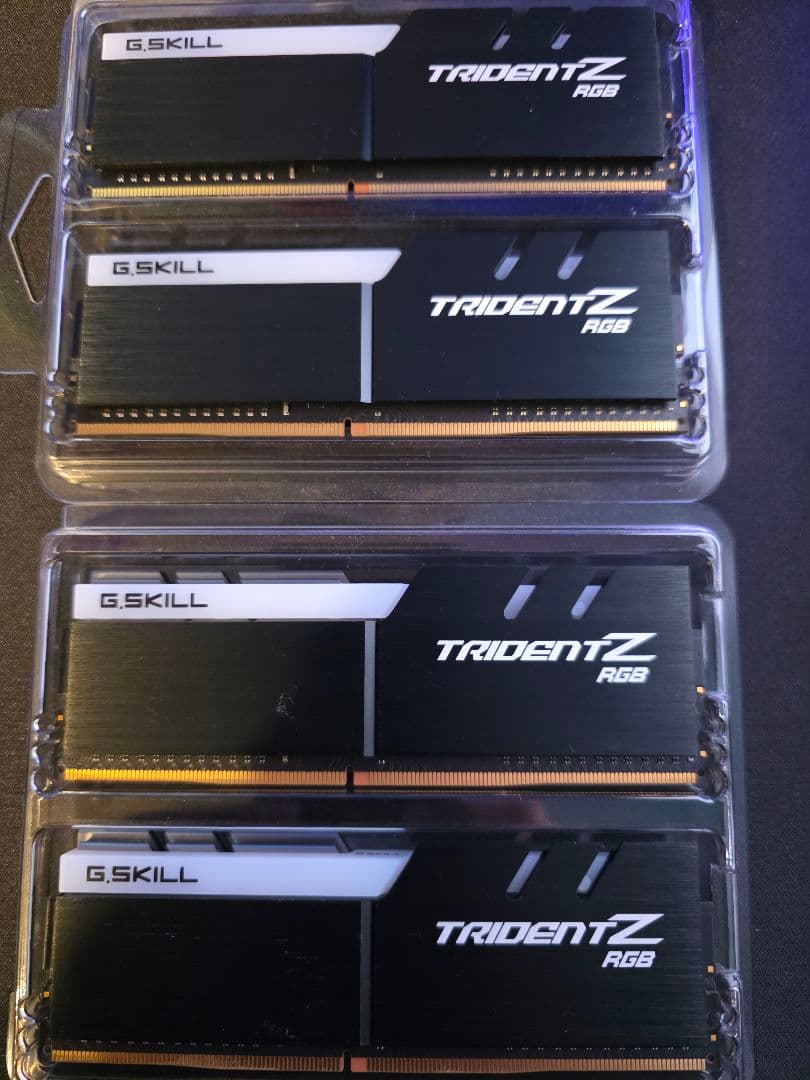 メモリー G.SKILL TRIDENT Z RGB DDR4 3600MHz 32GB