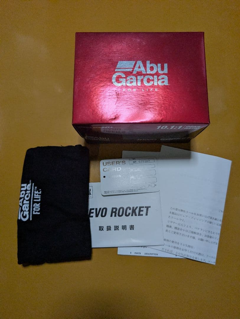 Abu Garcia　REVO4 ROCKET-L 10.1:1 レボ ロケット