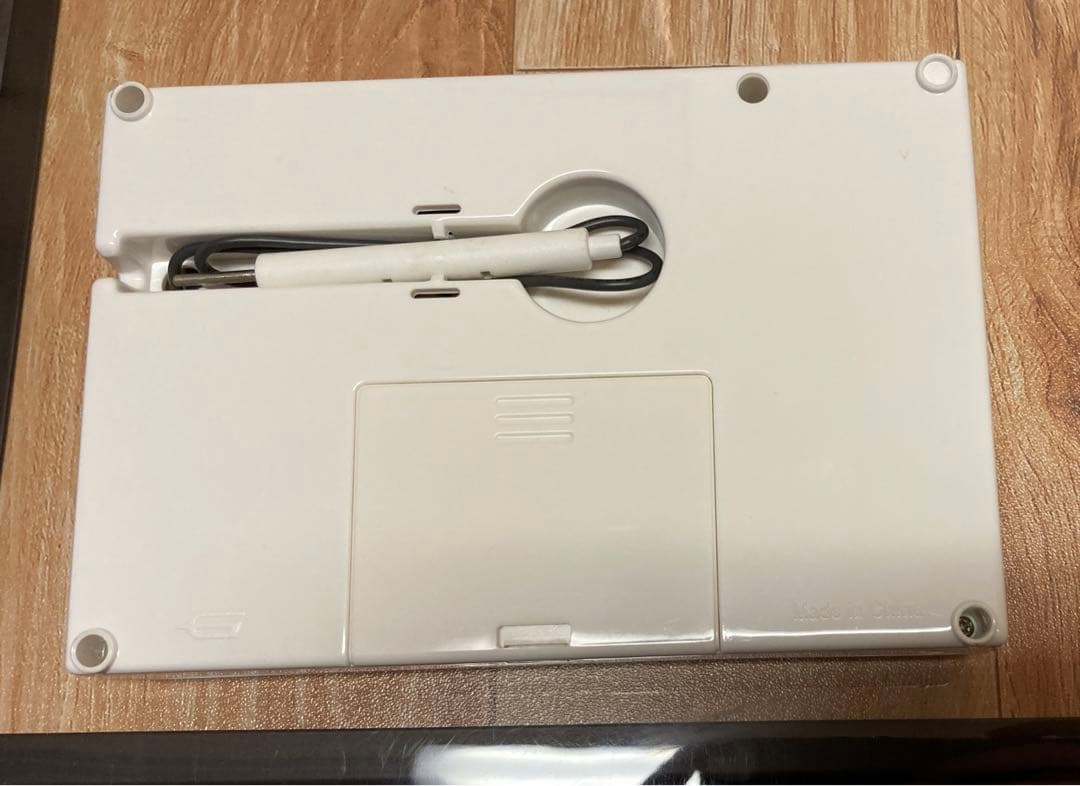 歌うキーボード　ポケットミク(箱無し/公式ブック付き)